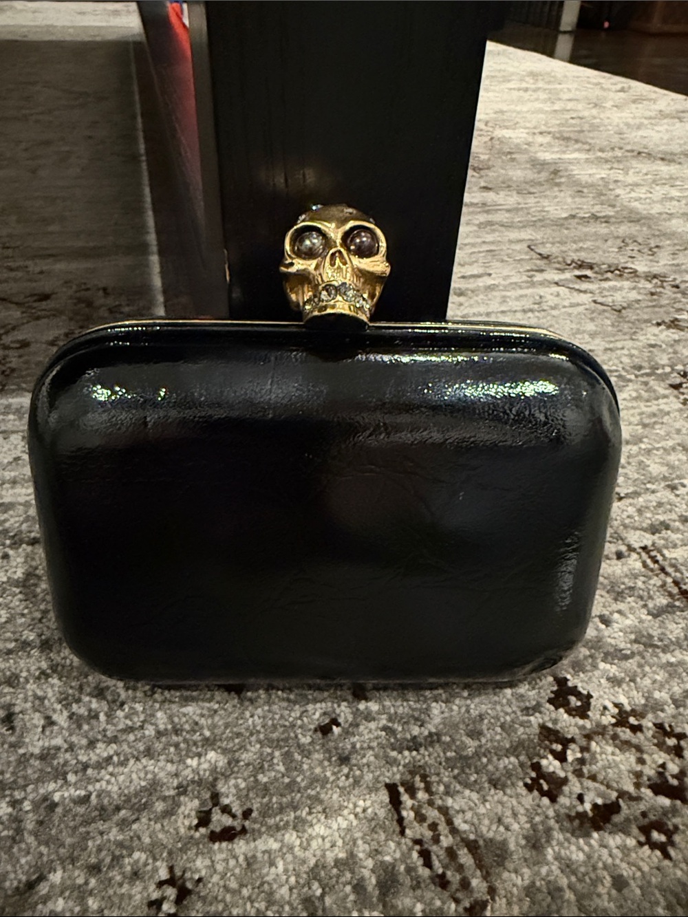 Alexander McQueen Black Patent Skull-Clasp Clutch